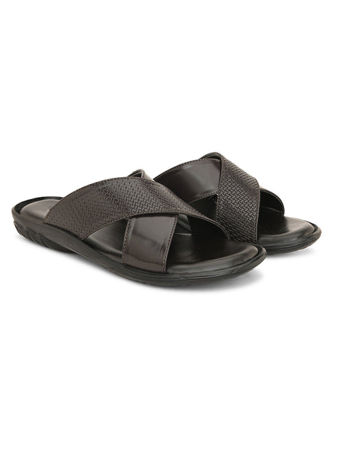 Men Strider Luxe Leather Slippers Daily Casual Wear Cross Straps Airmix Sole Sandals Casual Sandal