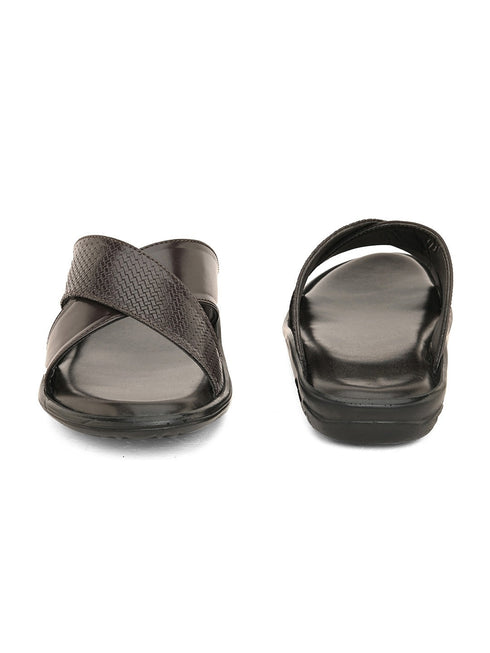 Men Strider Luxe Leather Slippers Daily Casual Wear Cross Straps Airmix Sole Sandals Casual Sandal