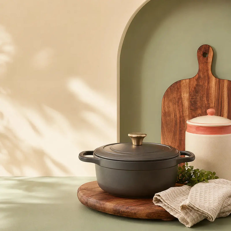 Kitchen cookware and home essentials
